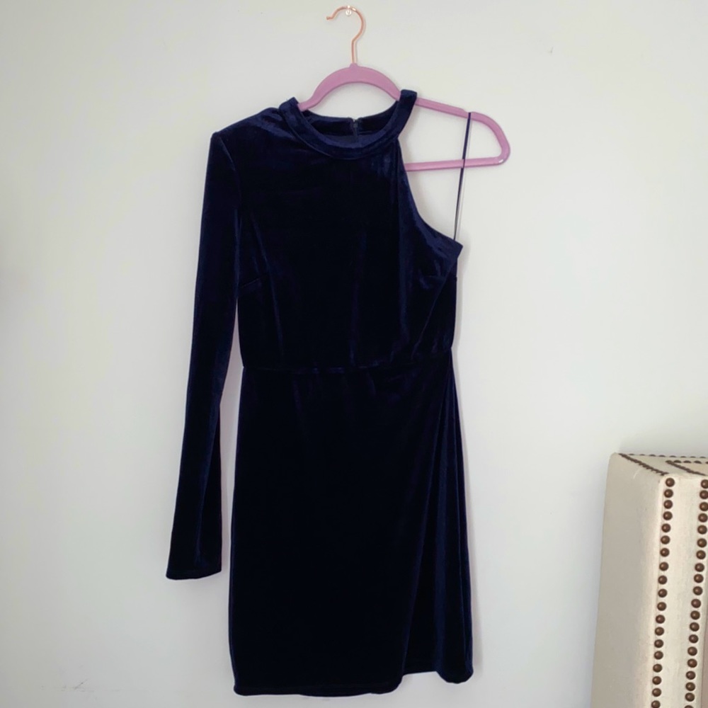 One Sleeve Short Navy Velvet Dress